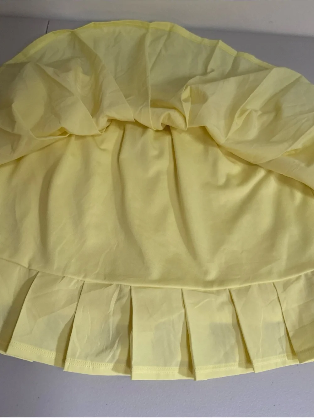 ALO Yoga Yellow Layered Pleated Skater Skirt